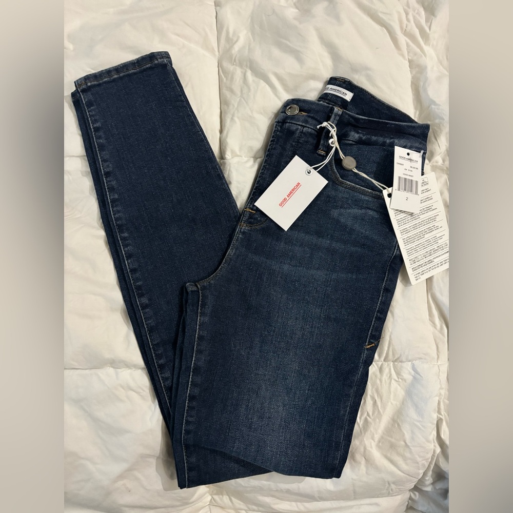 NEW GOOD AMERICAN JEANS 2/26 size